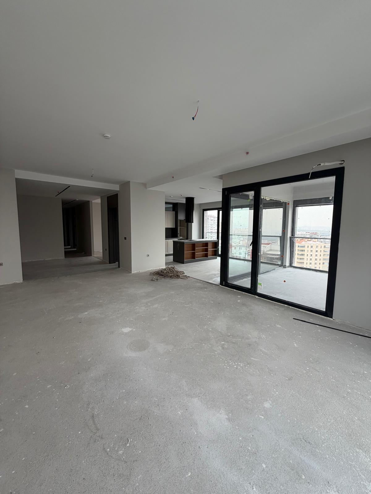 Vega Taurus Avm Yakınında 4+1 Daire