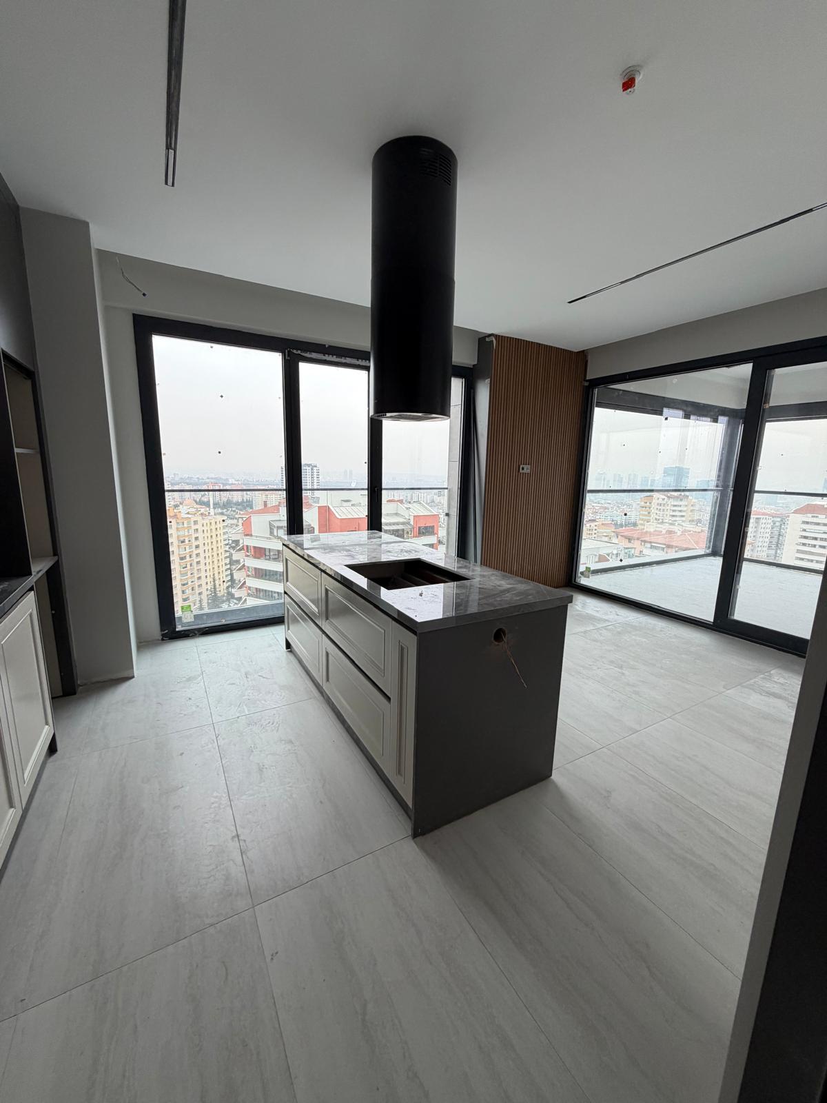 Vega Taurus Avm Yakınında 4+1 Daire