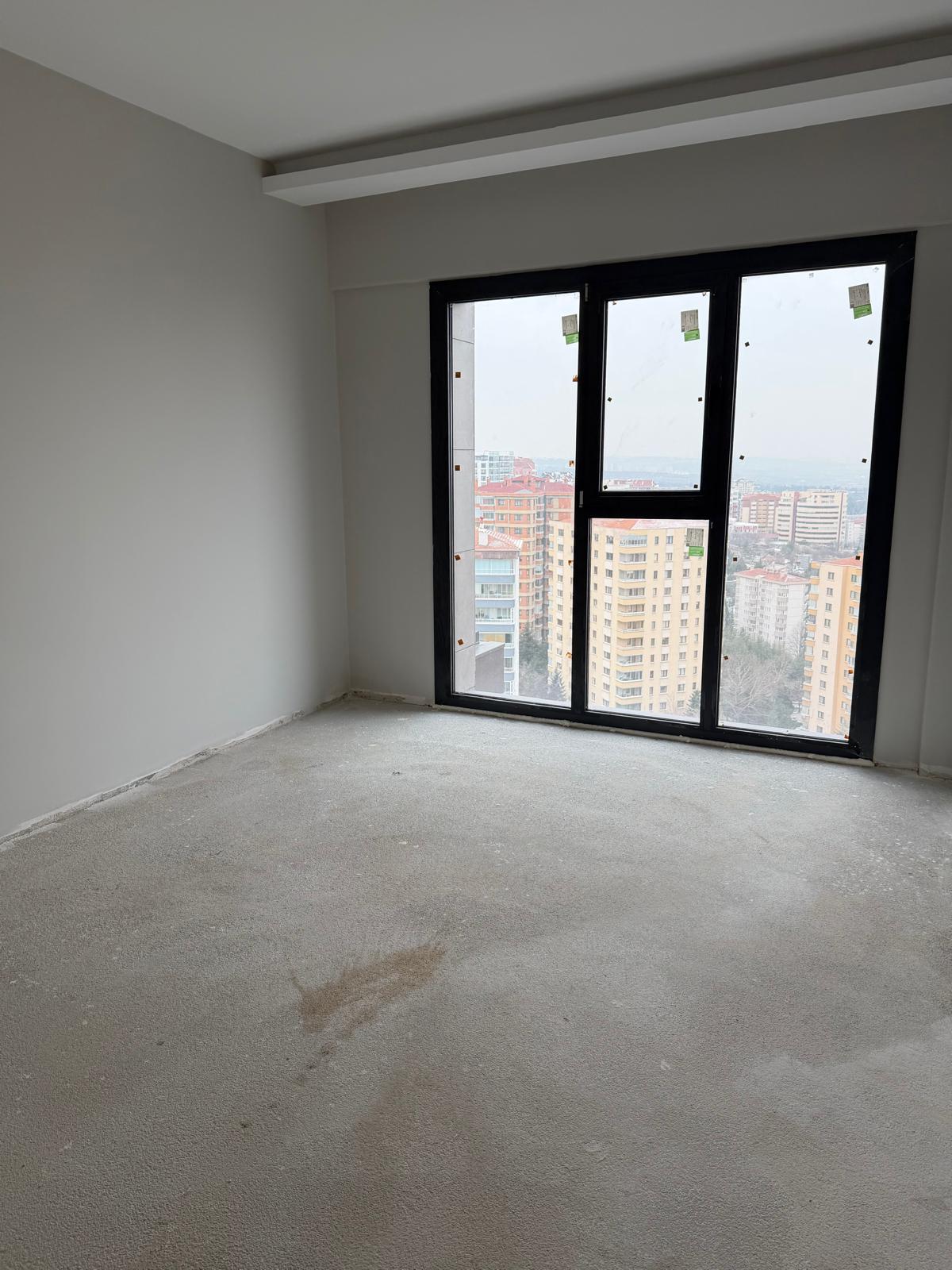 Vega Taurus Avm Yakınında 4+1 Daire