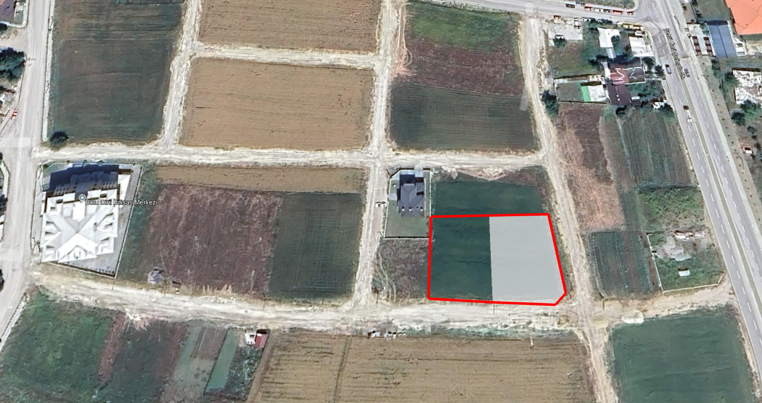BOLU ÇIKINLAR MH.DE İMARLI KÖŞE PARSEL SATILIK ARSA (2 PARSEL)