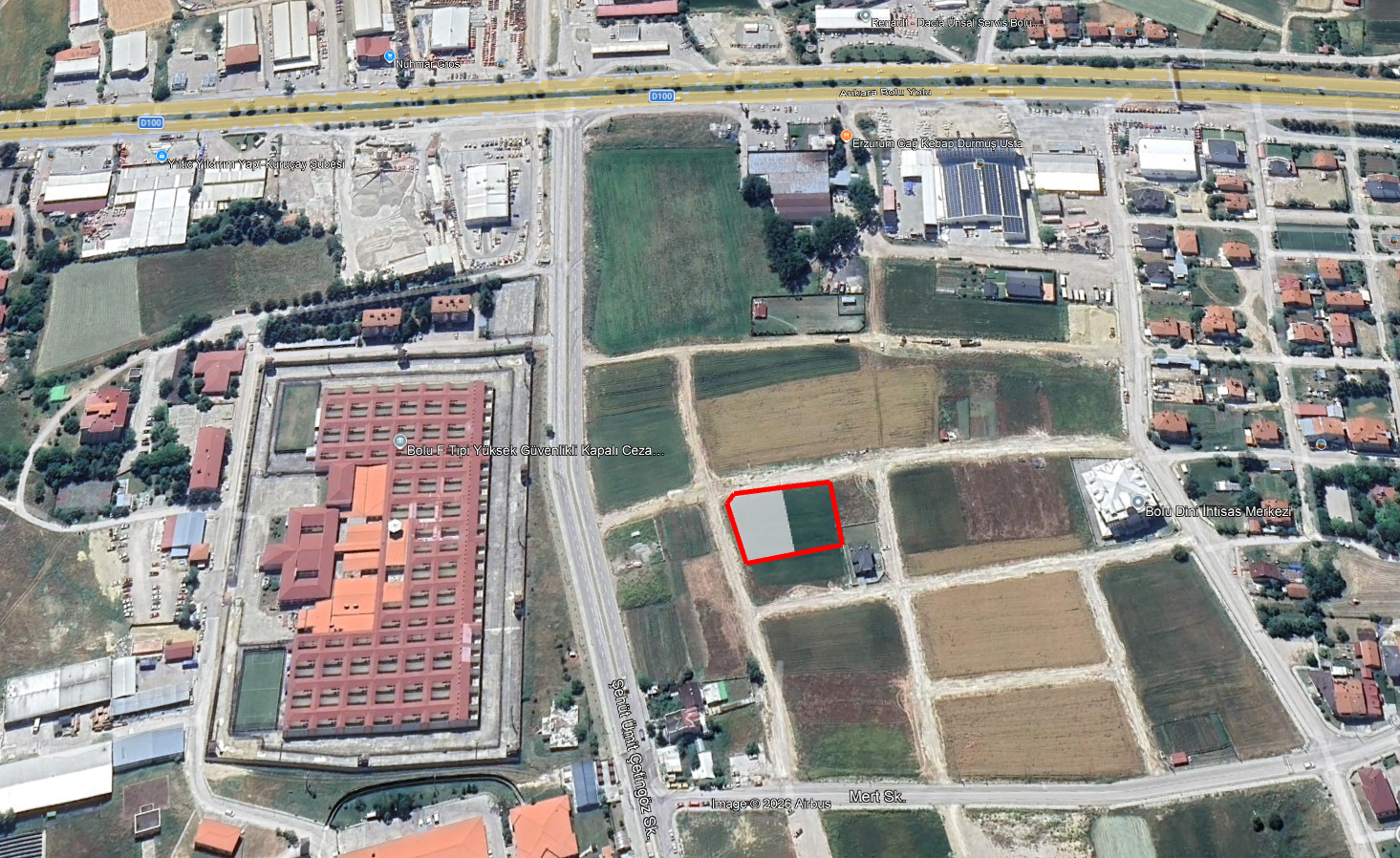 BOLU ÇIKINLAR MH.DE İMARLI KÖŞE PARSEL SATILIK ARSA (2 PARSEL)